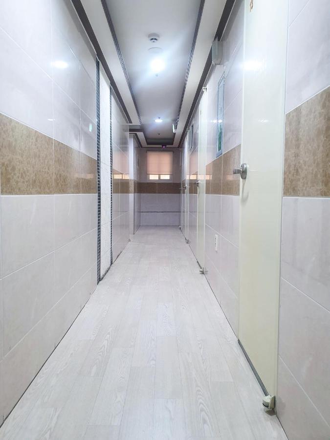 הוסטל סיאול Hub House Livingtel מראה חיצוני תמונה